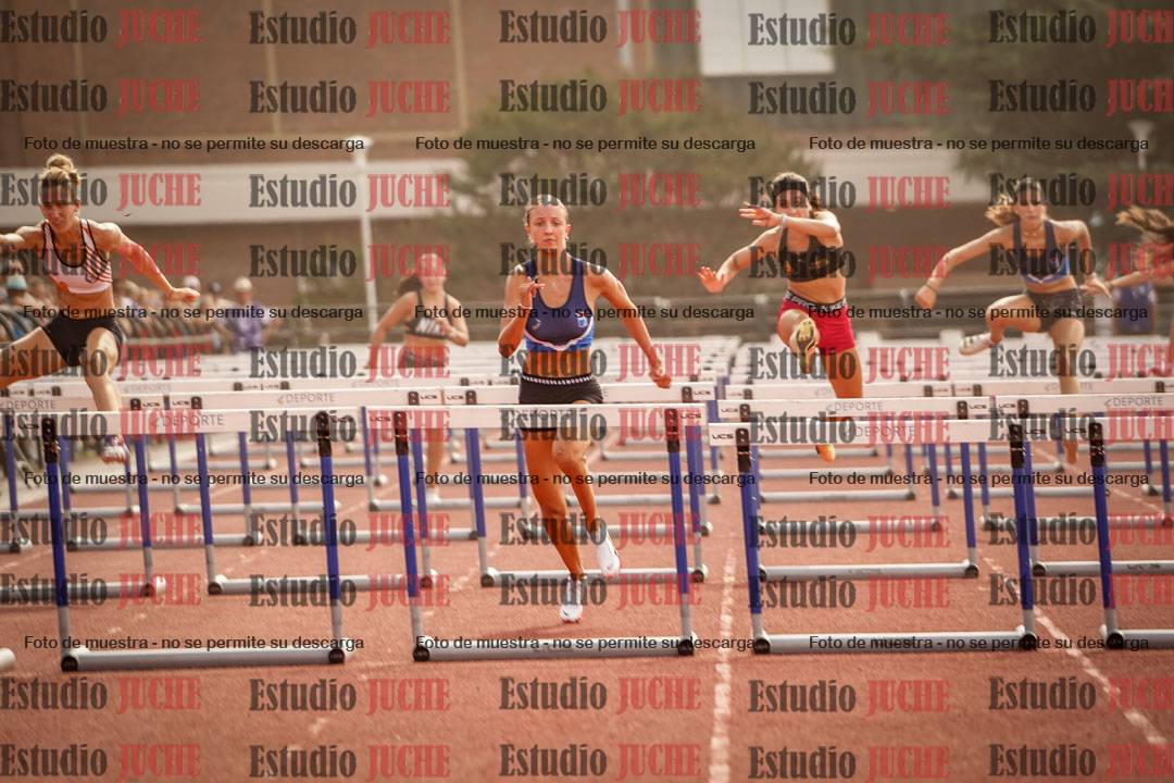Fotos de los 100 m con vallas de mujeres