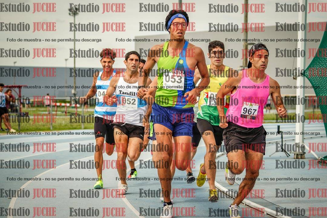 Fotos de los 1000 m llanos de varones