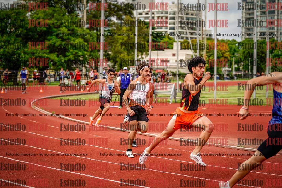 Fotos de los 200 m llanos de varones