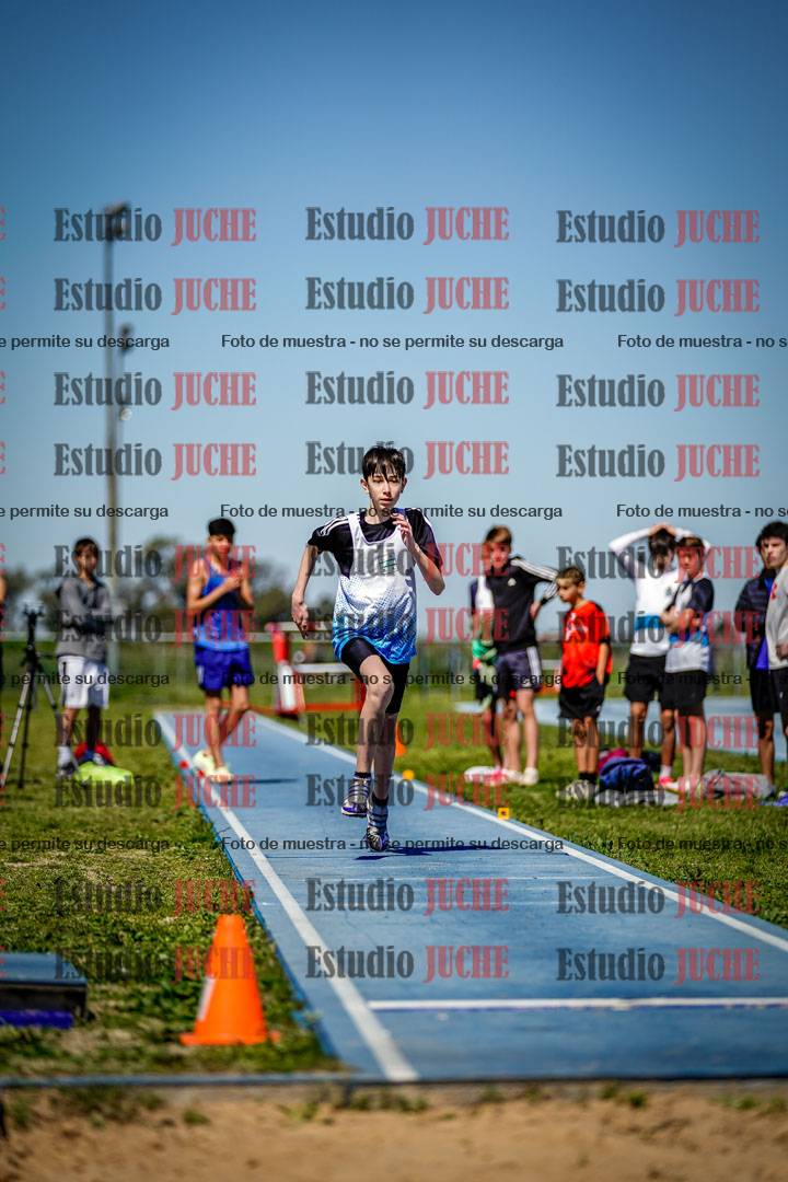 Fotos del salto en largo de varones - U15