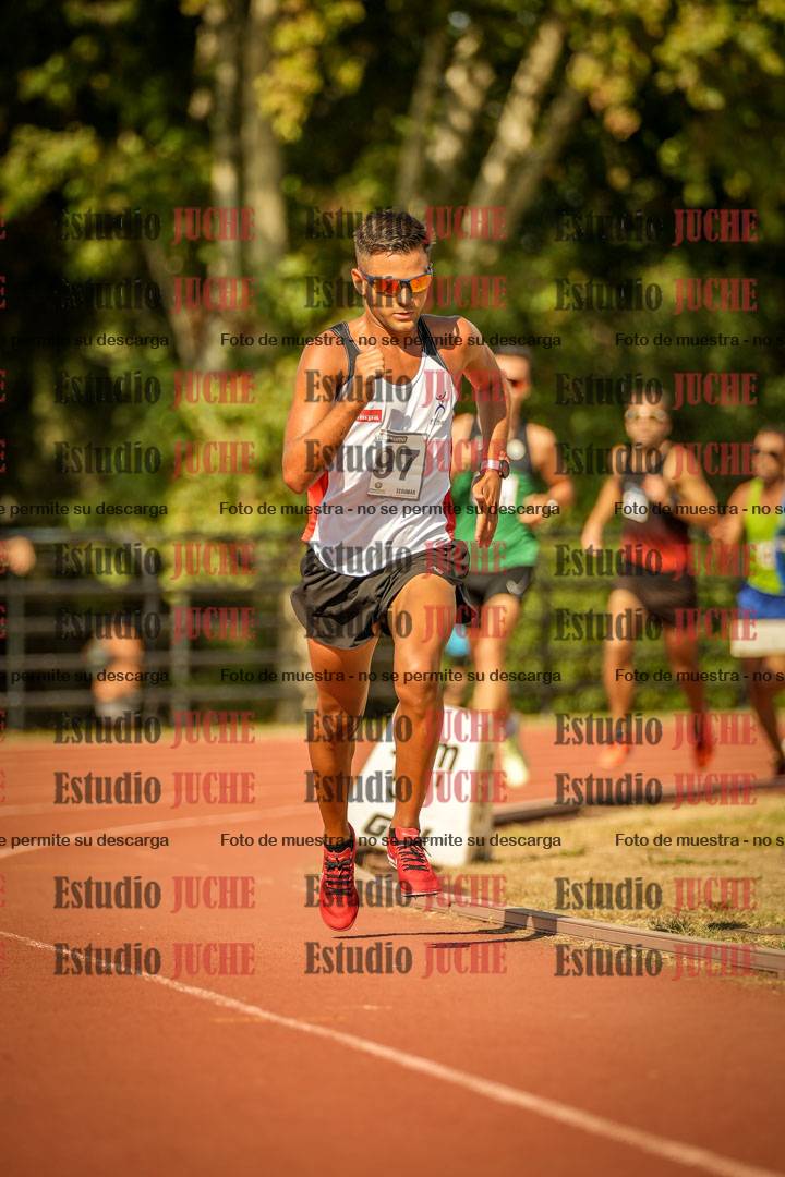 Fotos de los 3000 m llanos de varones
