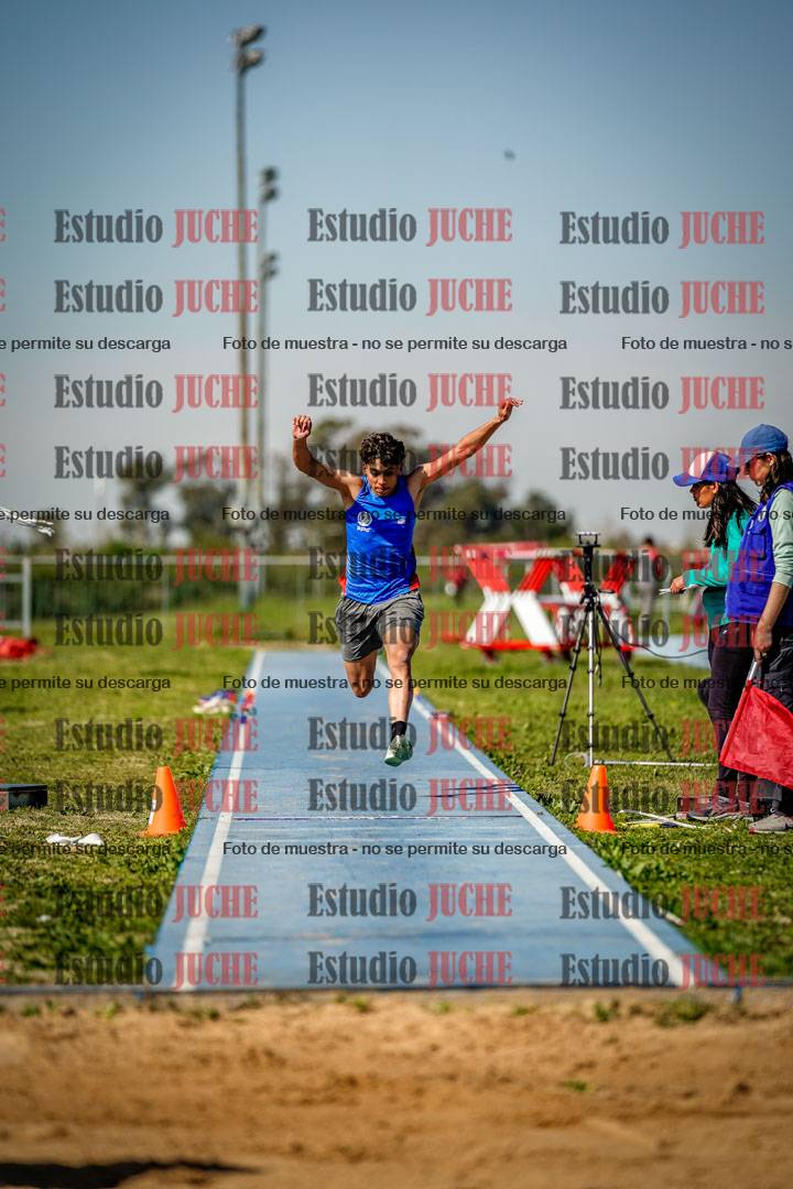 Fotos del salto triple de varones