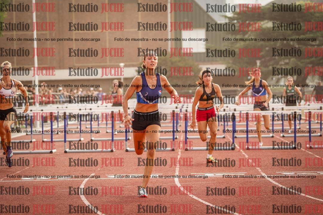 Fotos de los 100 m con vallas de mujeres