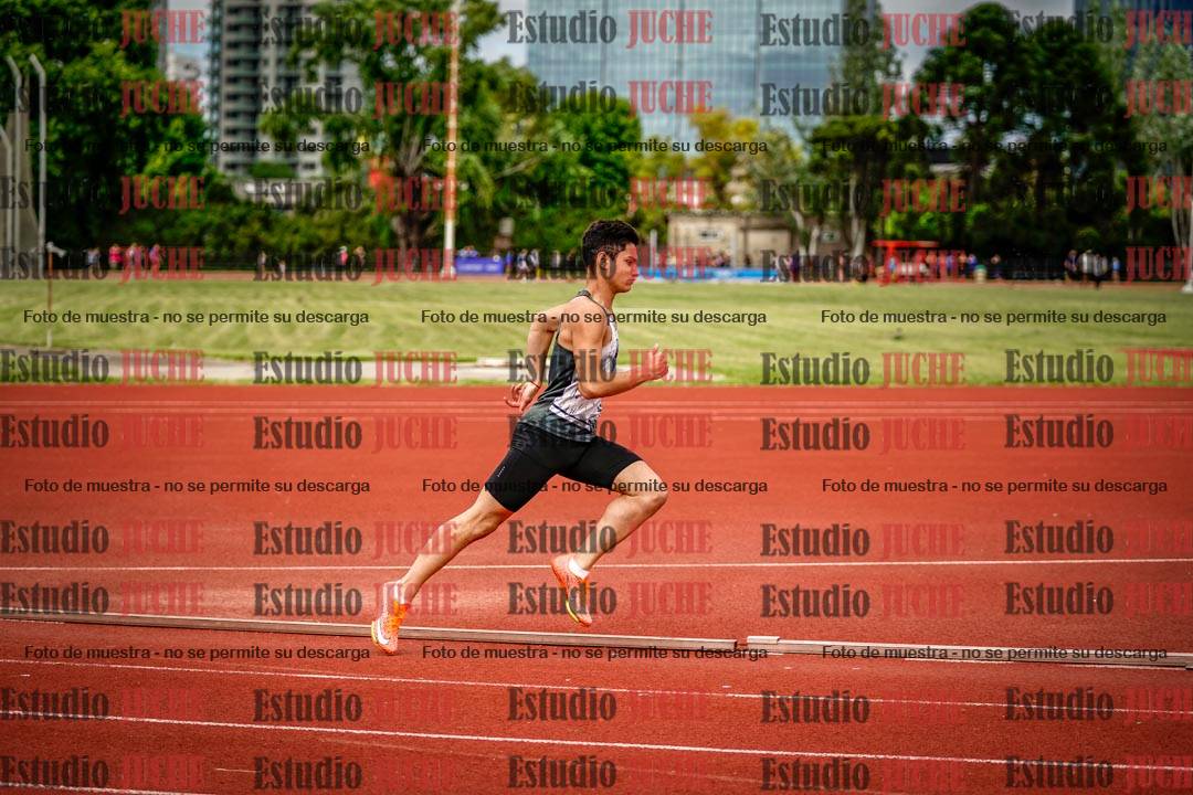 Fotos de los 200 m llanos de varones