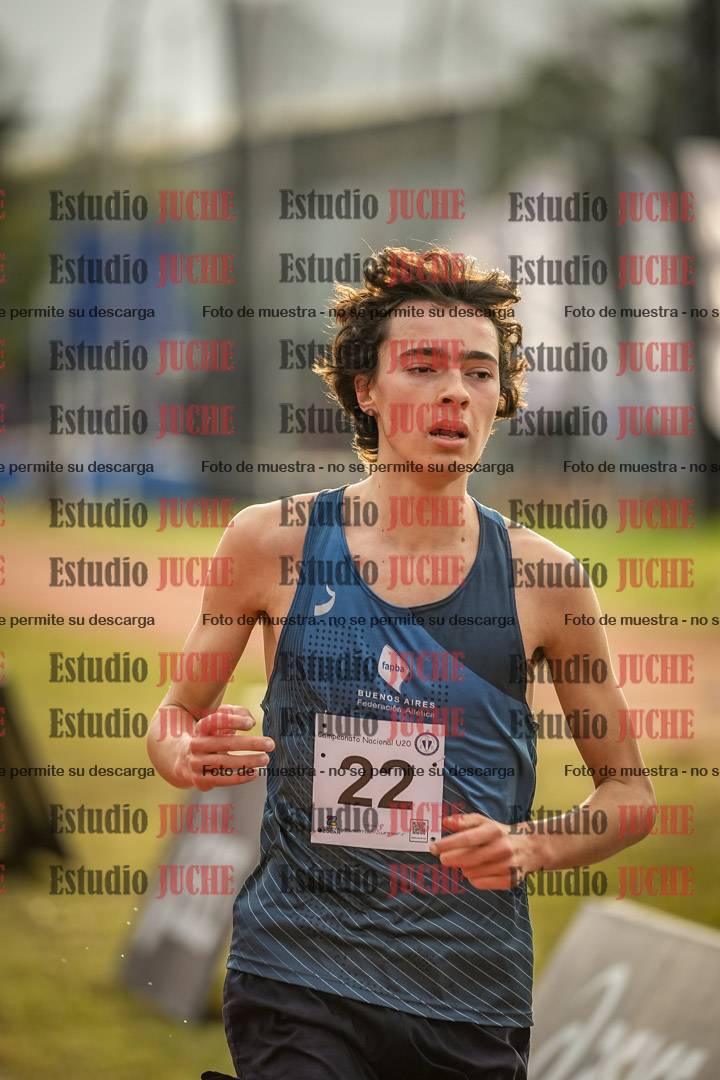 Fotos de los 3000 m con obstáculos de varones