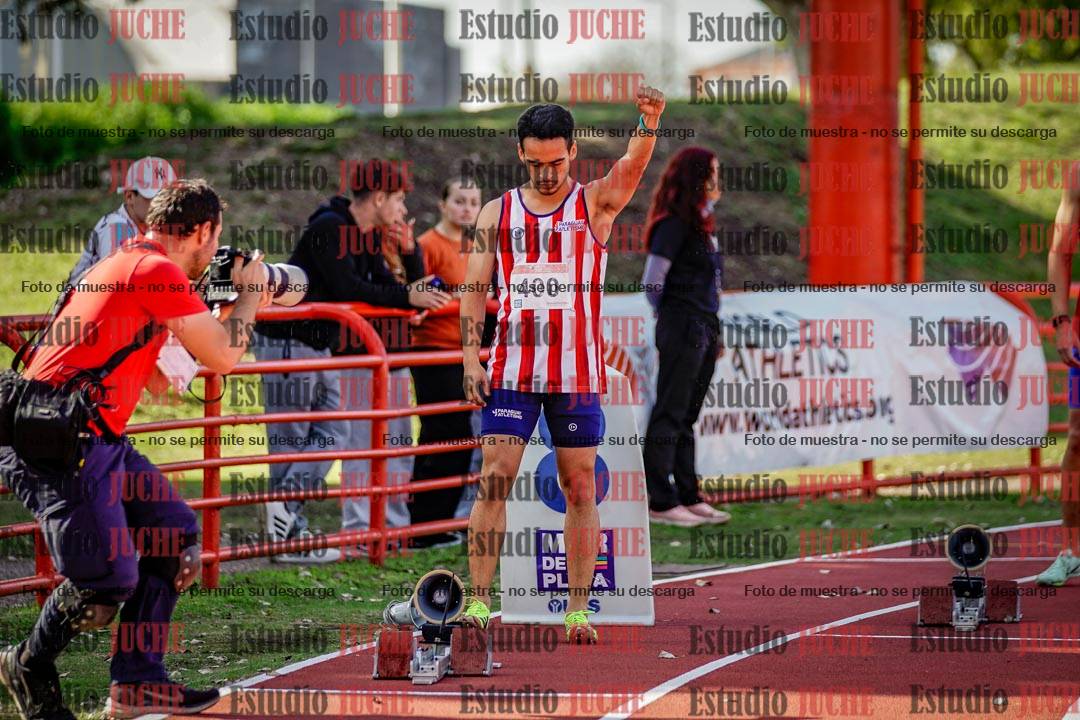Fotos de los 200 m llanos de varones