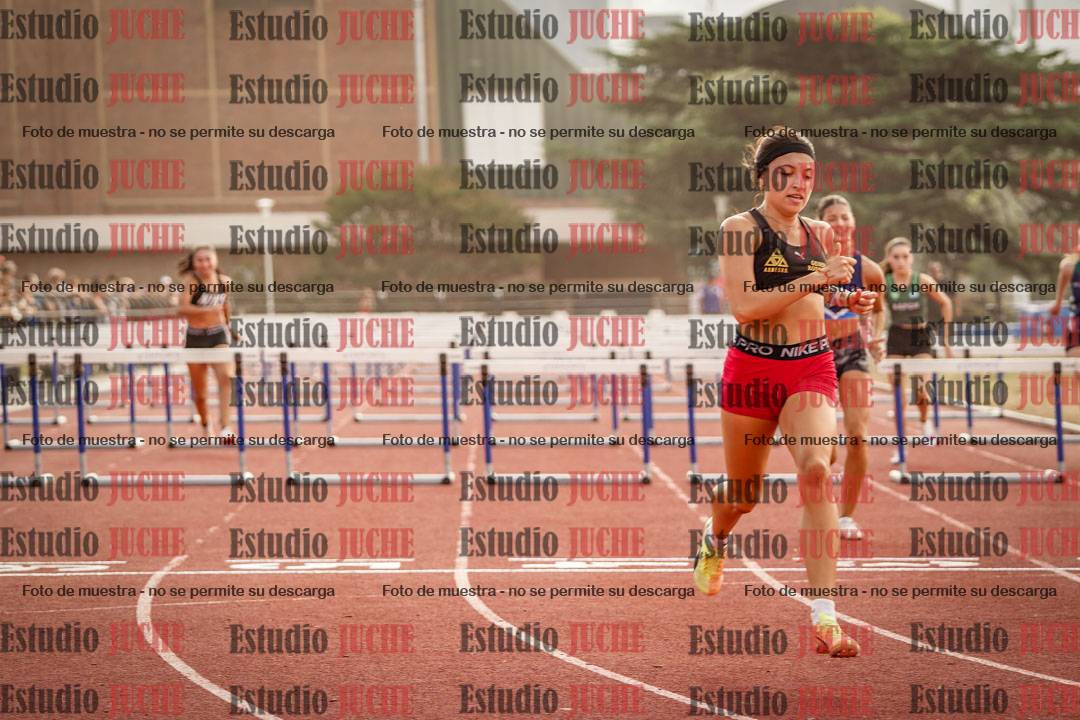 Fotos de los 100 m con vallas de mujeres