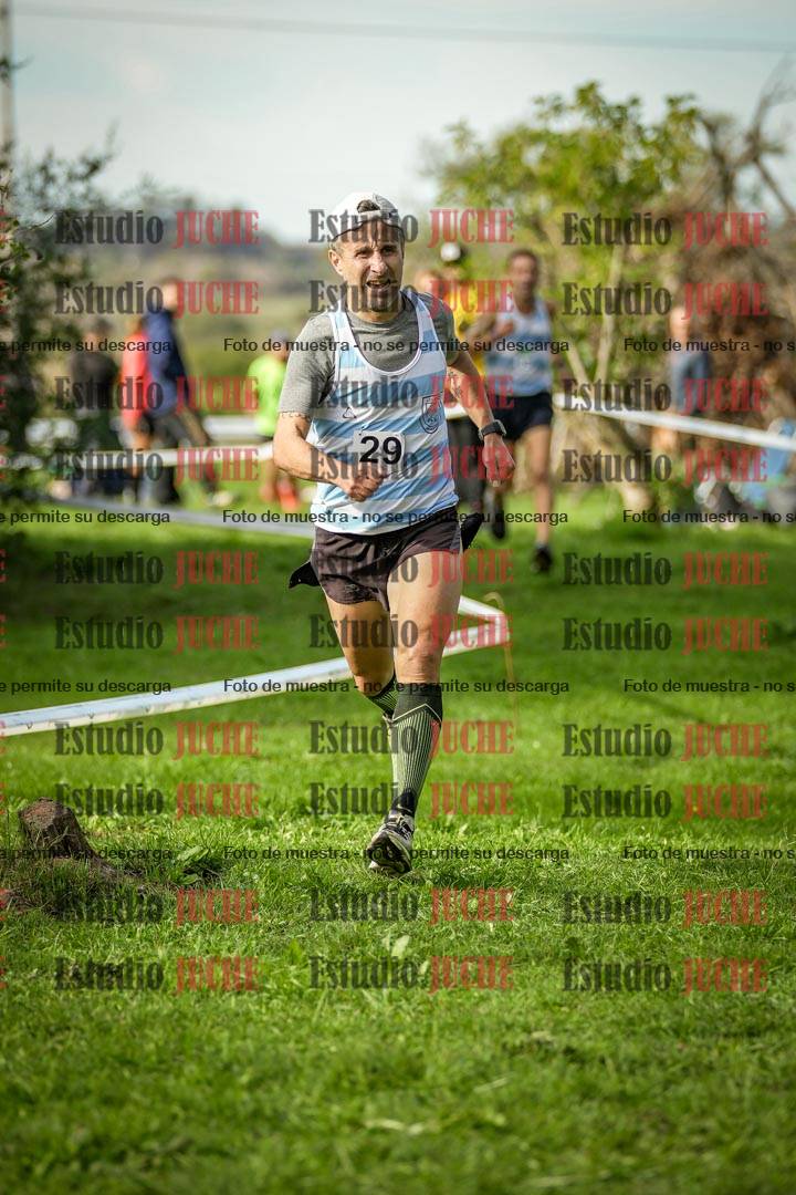 Fotos de la llegada del cross de 4000 m - varones