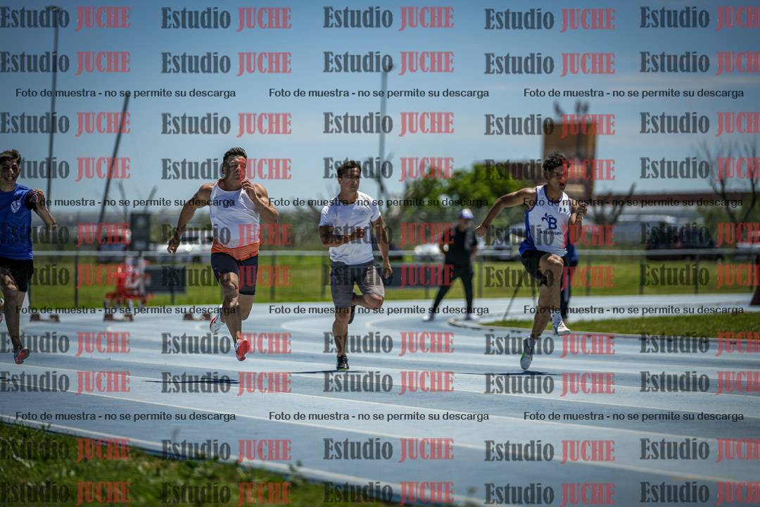 Fotos de los 100 m llanos de varones