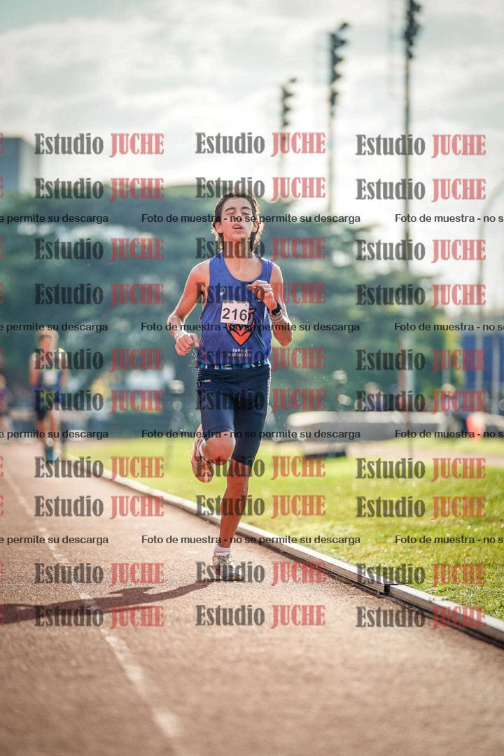 Fotos de los 2000 m con obstáculos de varones