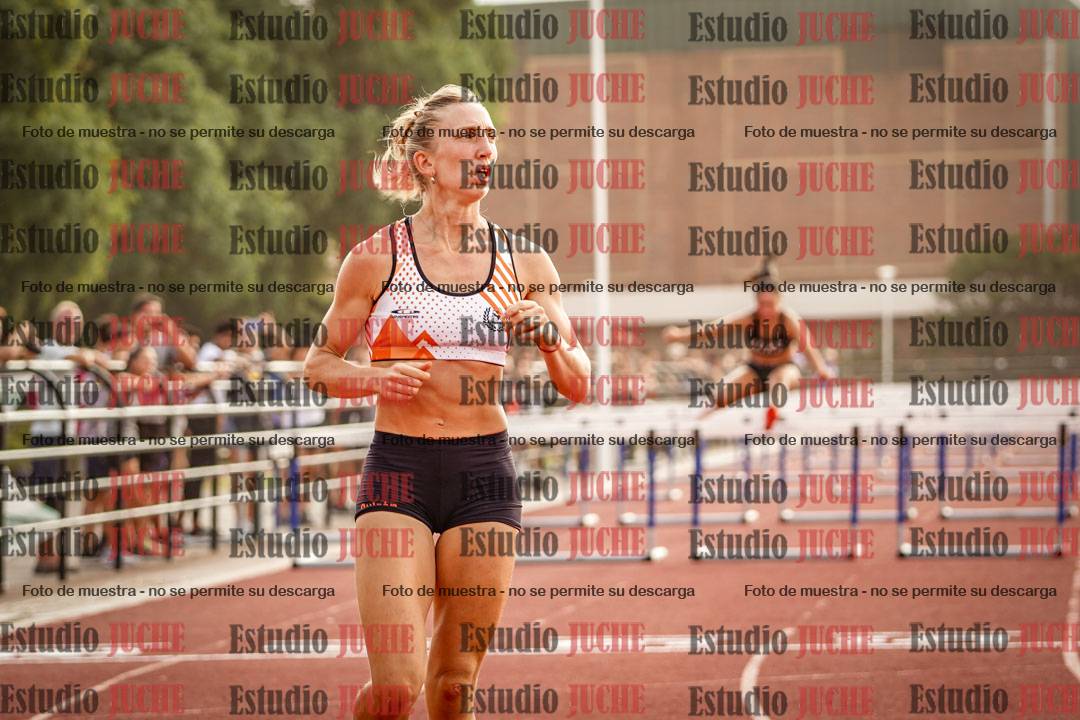 Fotos de los 100 m con vallas de mujeres