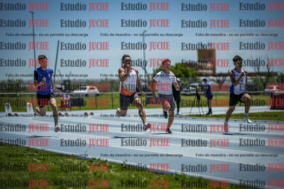 Fotos de los 100 m llanos de varones