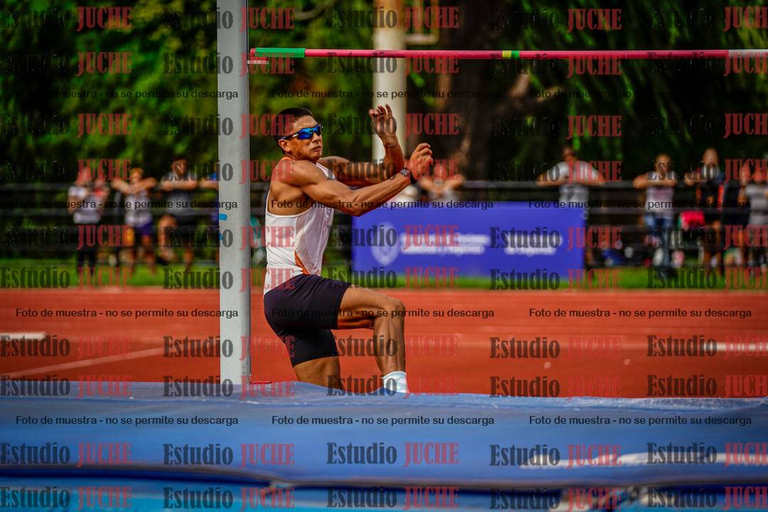 Fotos del salto en alto de varones