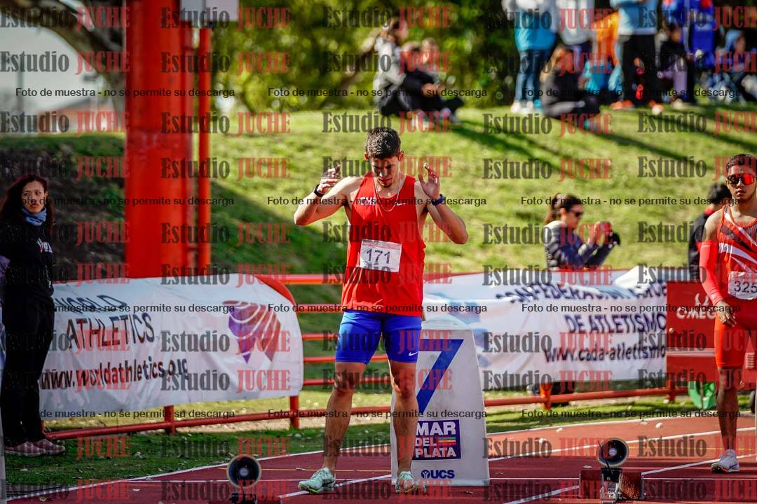 Fotos de los 200 m llanos de varones