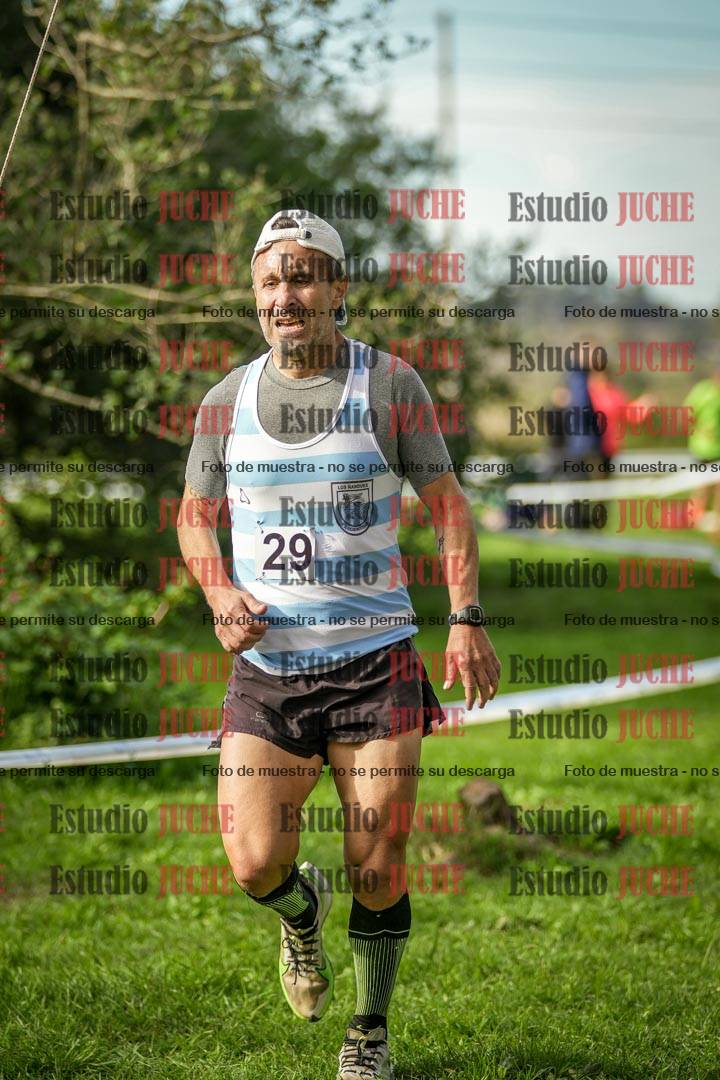 Fotos de la llegada del cross de 4000 m - varones