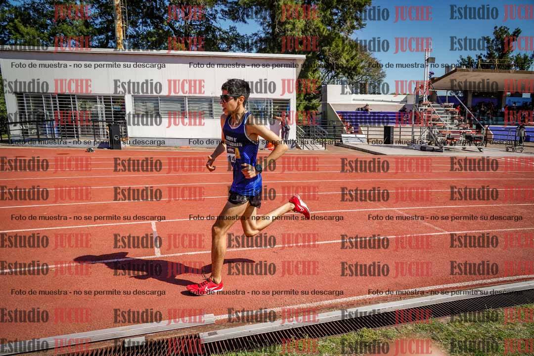 Fotos de los 2400 m de varones