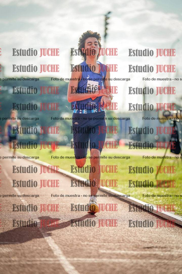 Fotos de los 2000 m con obstáculos de varones
