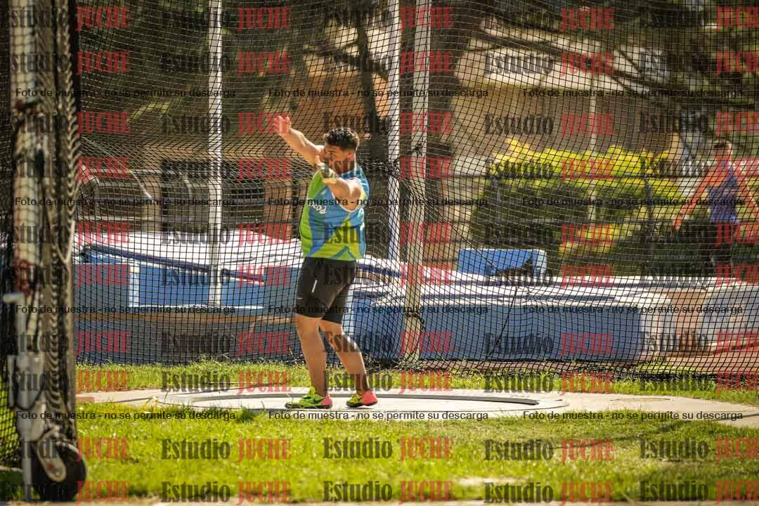 Fotos del lanzamiento de martillo de varones