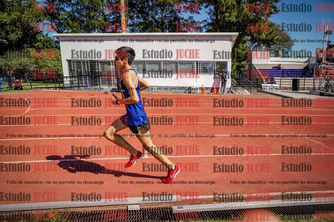 Fotos de los 2400 m de varones