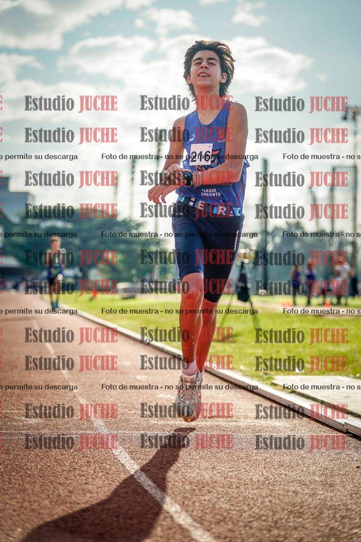 Fotos de los 2000 m con obstáculos de varones