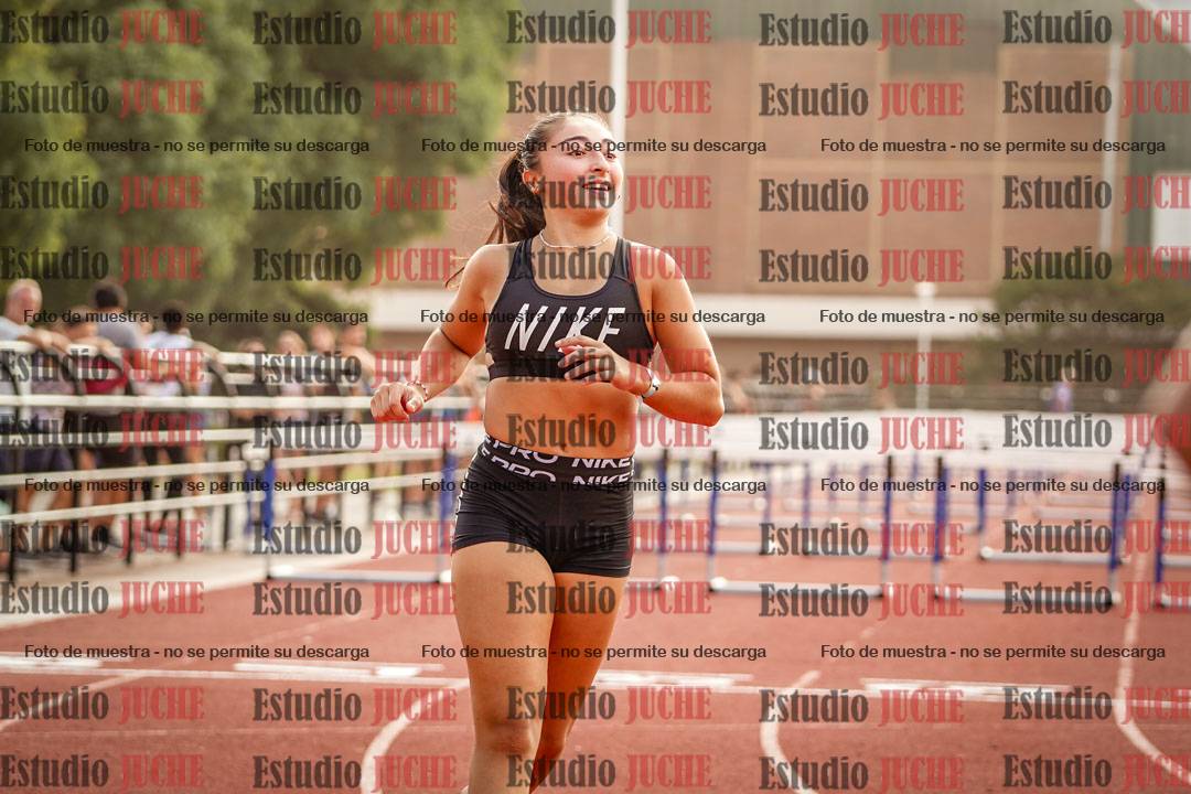 Fotos de los 100 m con vallas de mujeres