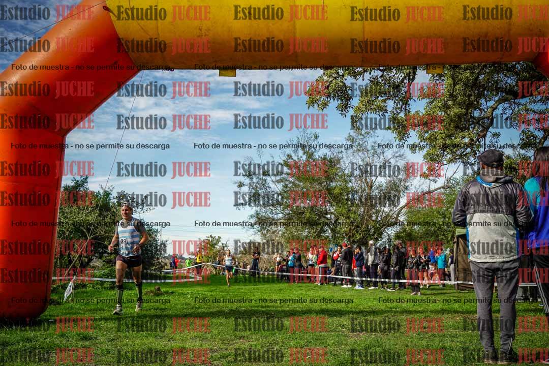 Fotos de la llegada del cross de 4000 m - varones