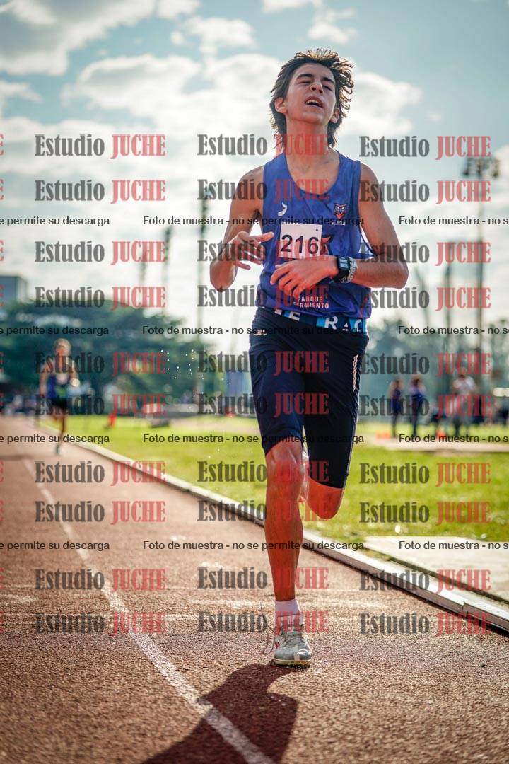 Fotos de los 2000 m con obstáculos de varones