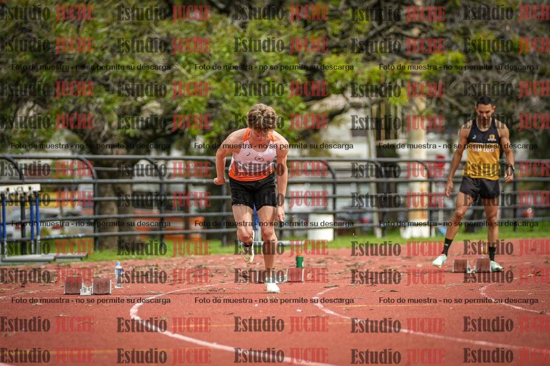 Fotos de los 200 m llanos de varones