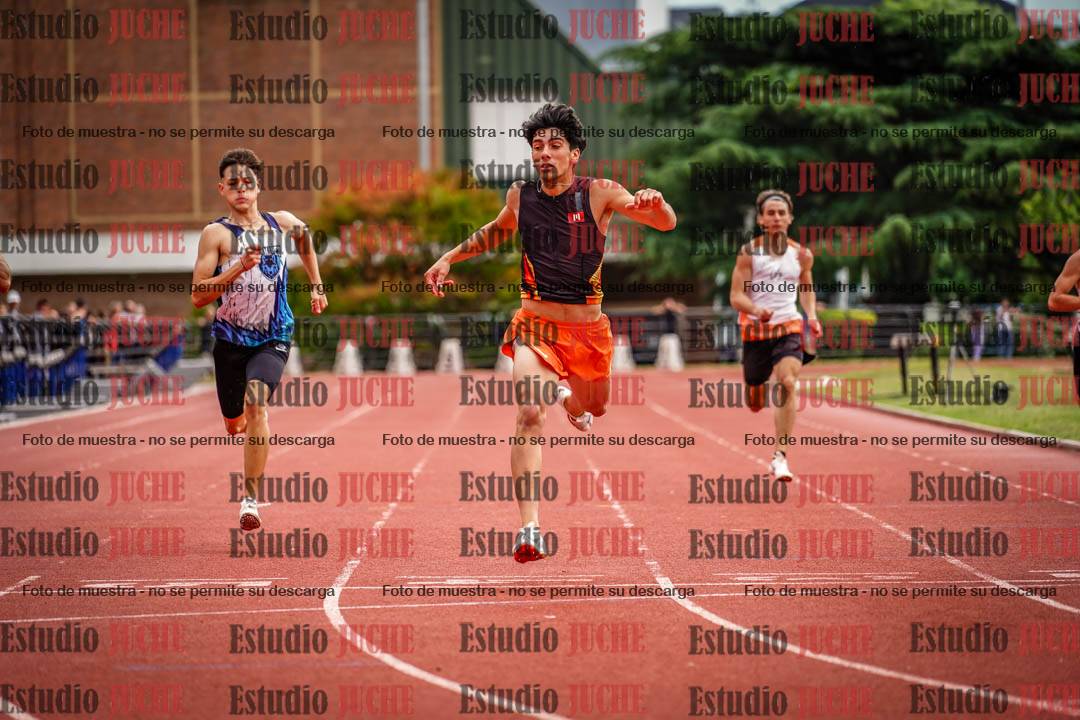 Fotos de los 200 m llanos de varones