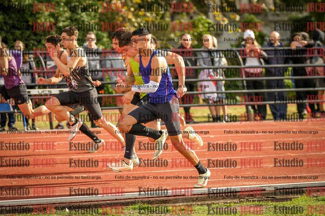 Fotos de los 100 m llanos de varones