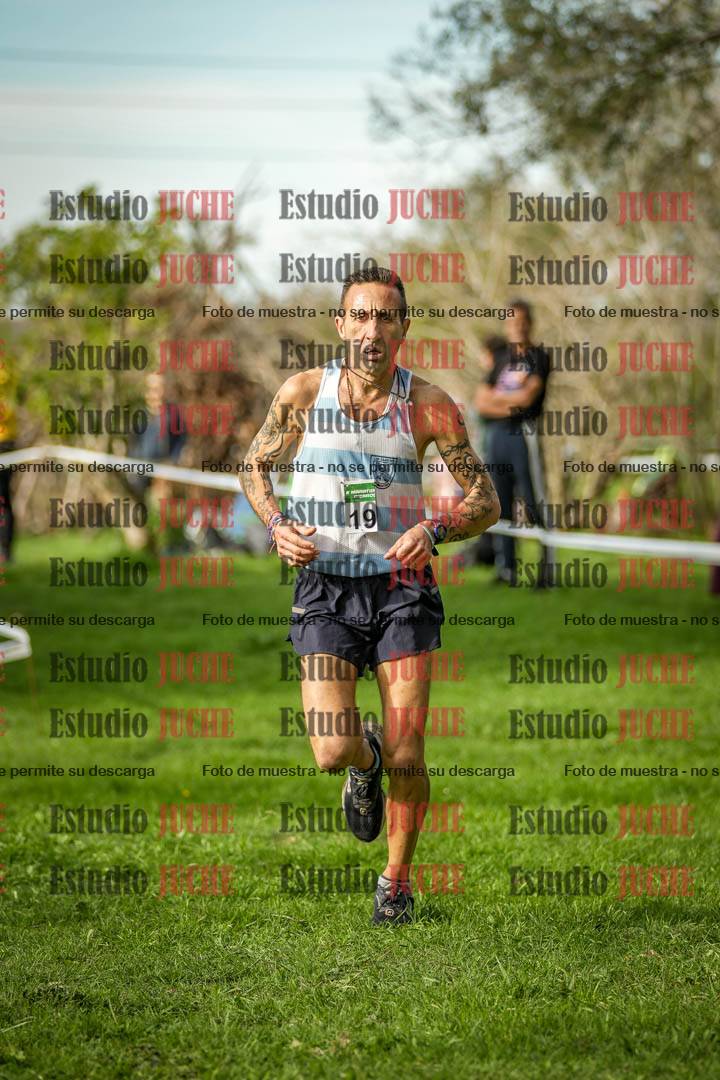 Fotos de la llegada del cross de 4000 m - varones