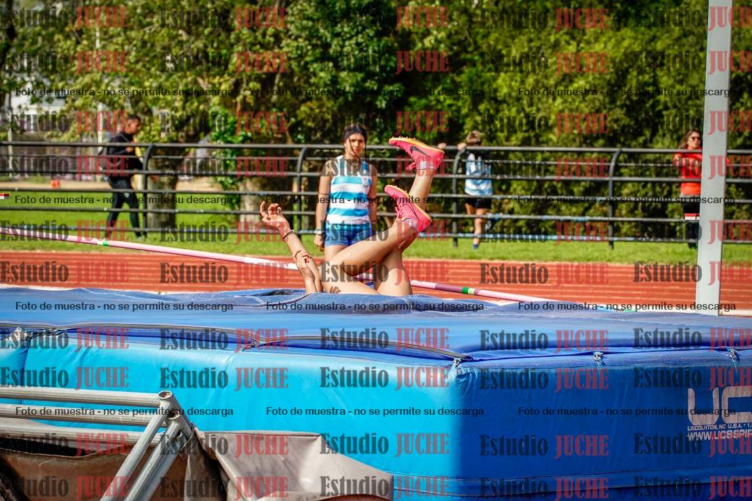 Fotos del salto en alto de mujeres - hexatlón 2