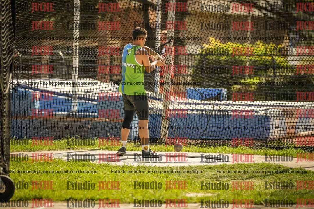 Fotos del lanzamiento de martillo de varones