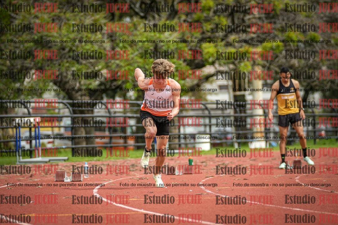 Fotos de los 200 m llanos de varones
