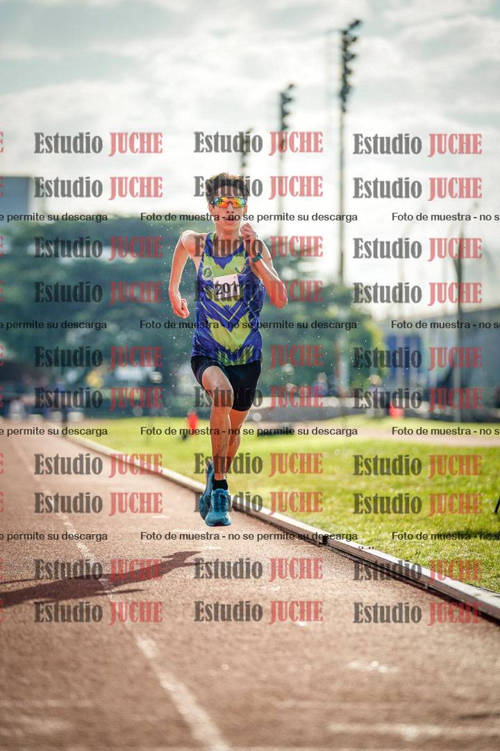 Fotos de los 2000 m con obstáculos de varones