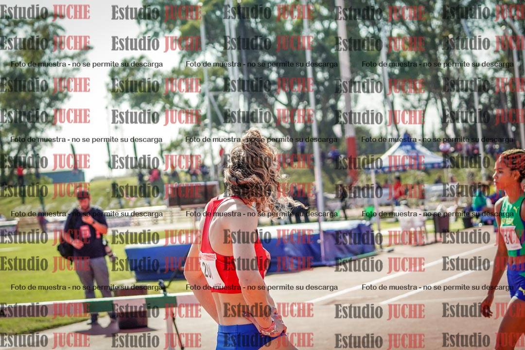 Fotos de algunos extras y podios del día 1