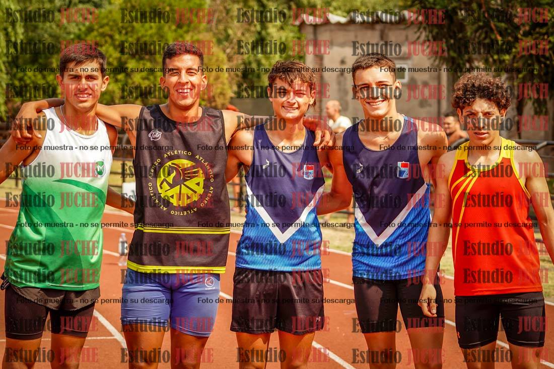 Fotos de algunos podios y extras del torneo