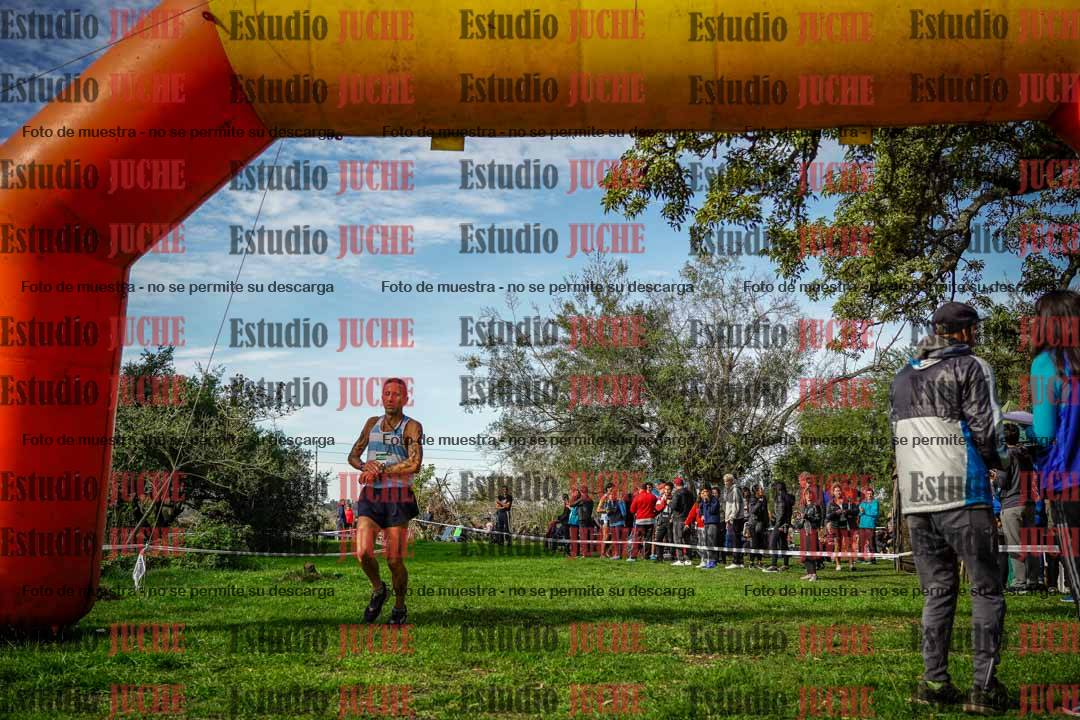 Fotos de la llegada del cross de 4000 m - varones