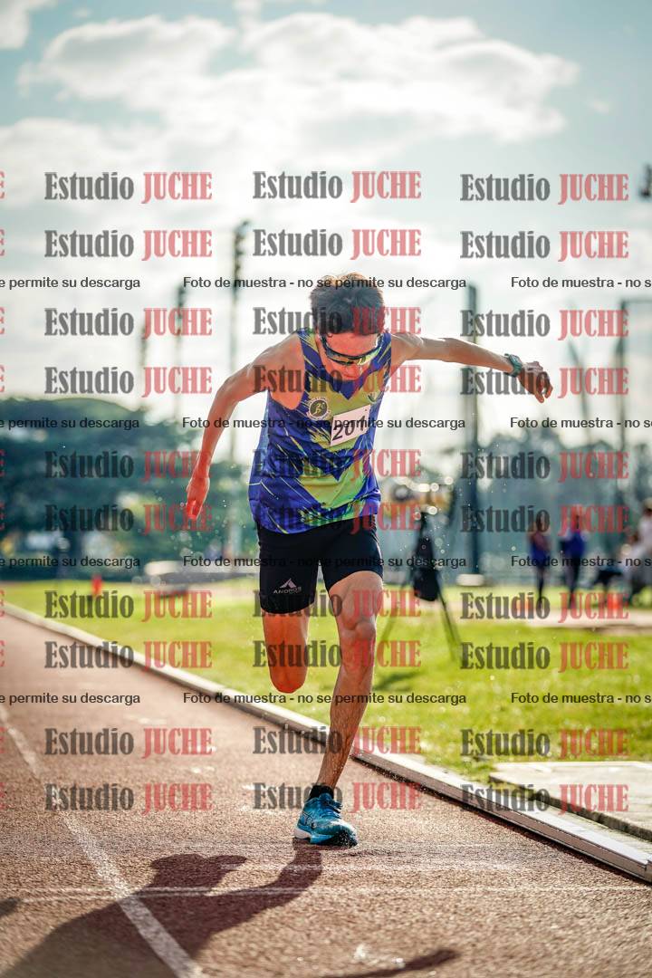 Fotos de los 2000 m con obstáculos de varones