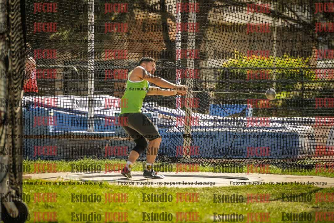 Fotos del lanzamiento de martillo de varones