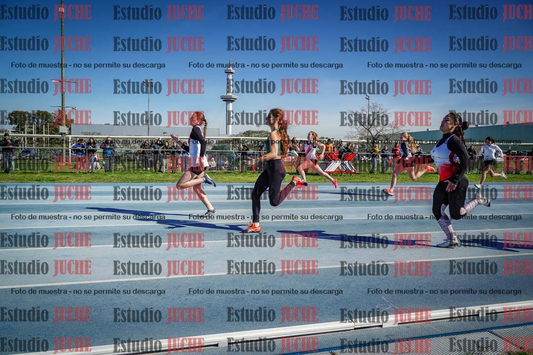 Fotos de los 100 m llanos de mujeres - U17