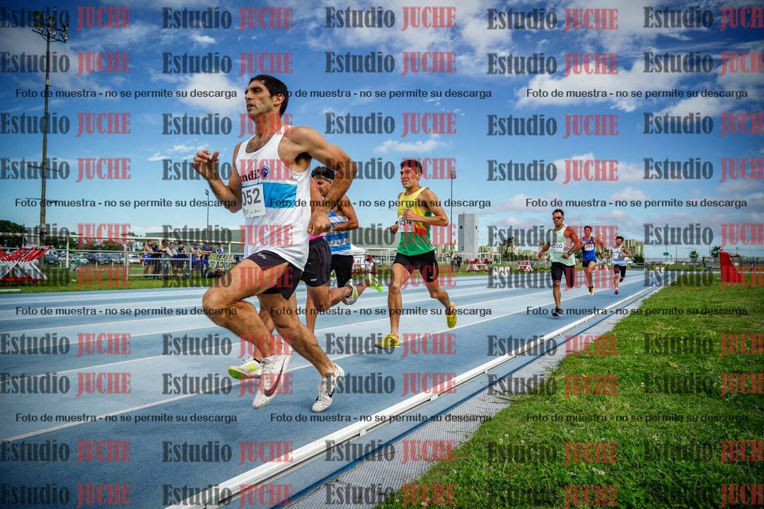 Fotos de los 1000 m llanos de varones