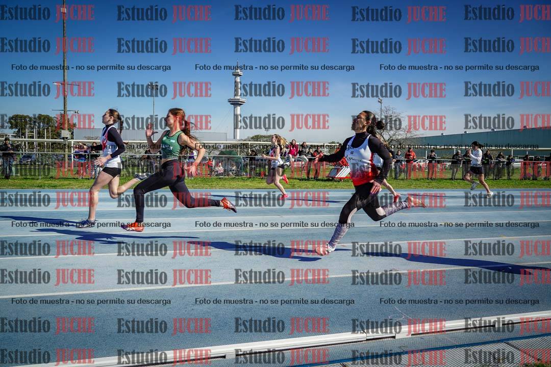 Fotos de los 100 m llanos de mujeres - U17