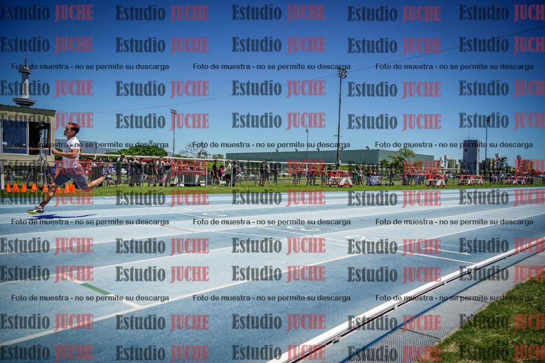 Fotos de los 100 m llanos de varones