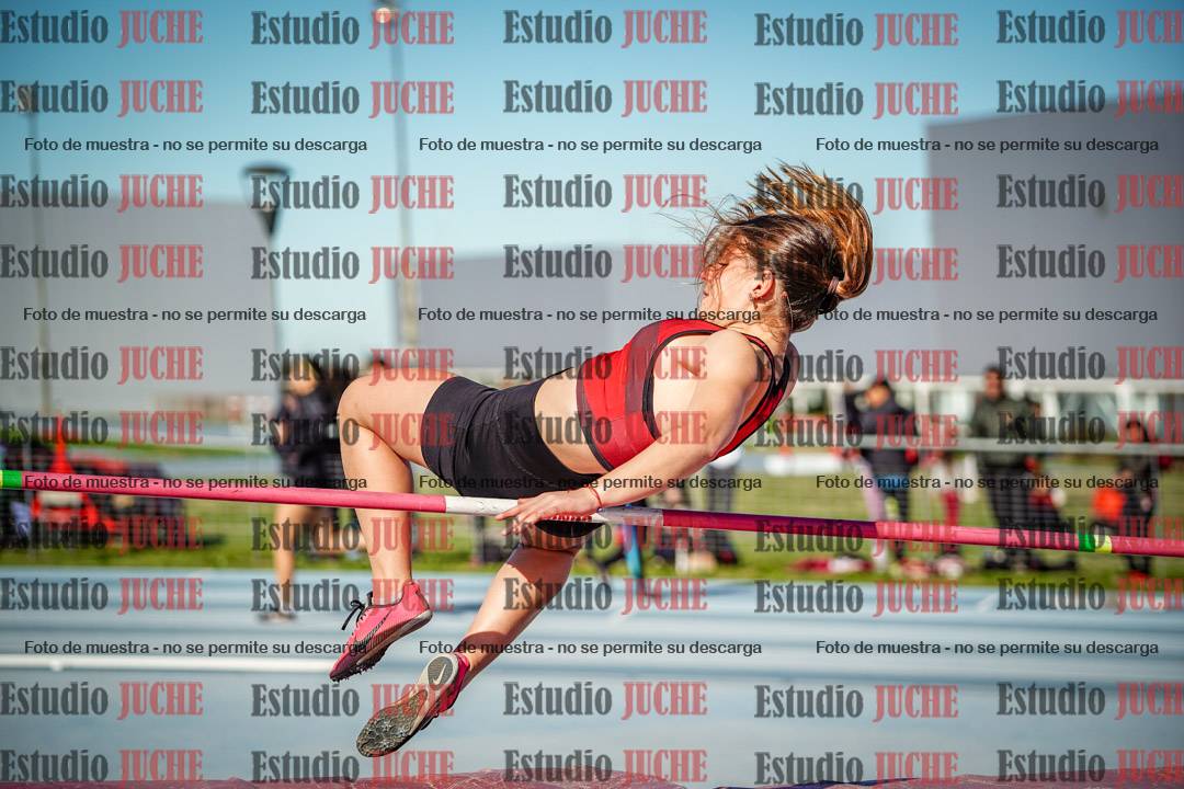 Fotos del salto en alto de mujeres