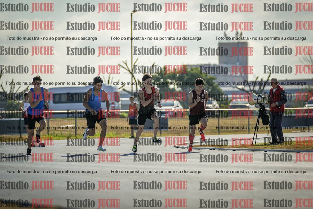 Fotos de los 100 m llanos de varones