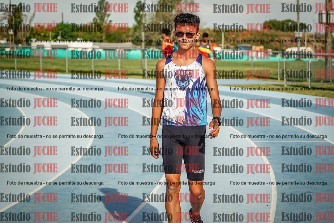 Fotos de los 400 m llanos de varones