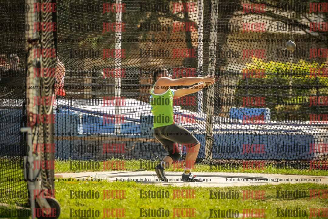 Fotos del lanzamiento de martillo de varones
