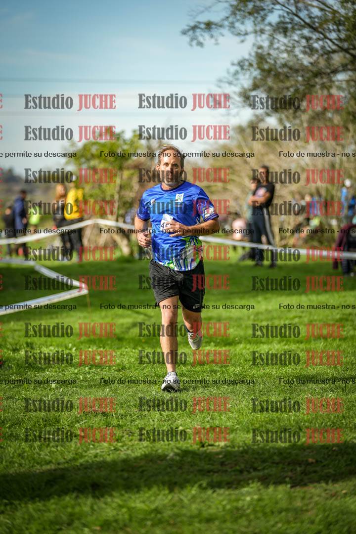 Fotos de la llegada del cross de 4000 m - varones