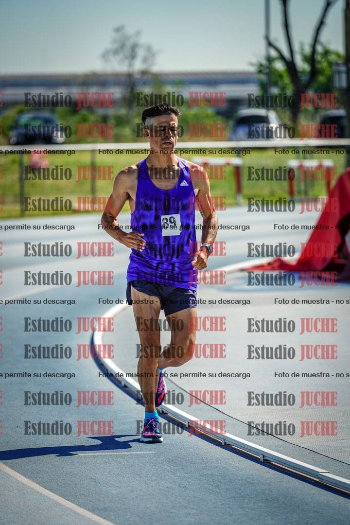 Fotos de los 5000 m de mujeres y varones - serie 2